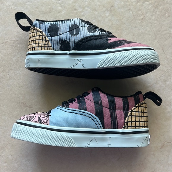 Nightmare before Christmas Vans - Picture 3 of 4